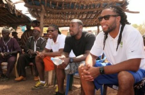 Article : Sénégal : des joueurs de football américain ambassadeurs humanitaires